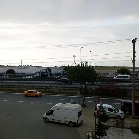 Deniz Manzarali Full Klimali Havalimani Karsisinda