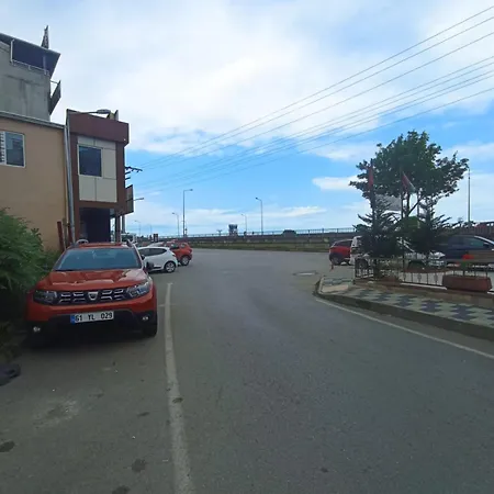 Deniz Manzarali Full Klimali Havalimani Karsisinda * Trabzon